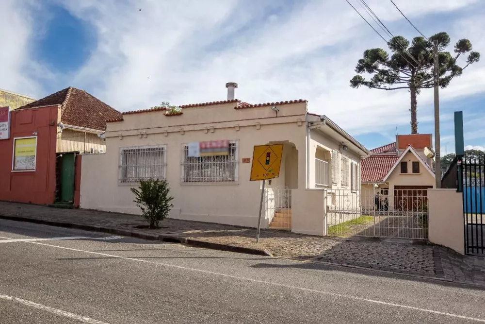 Casa à venda com 4 quartos, 420m² - Foto 2