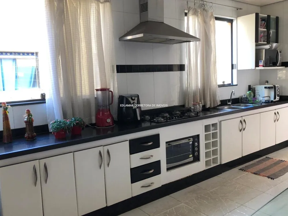 Casa, 4 quartos, 180 m² - Foto 3