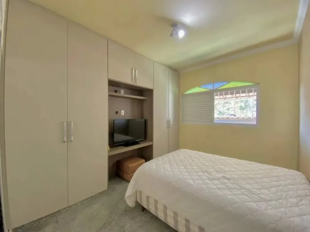 Casa, 4 quartos, 308 m² - Foto 4