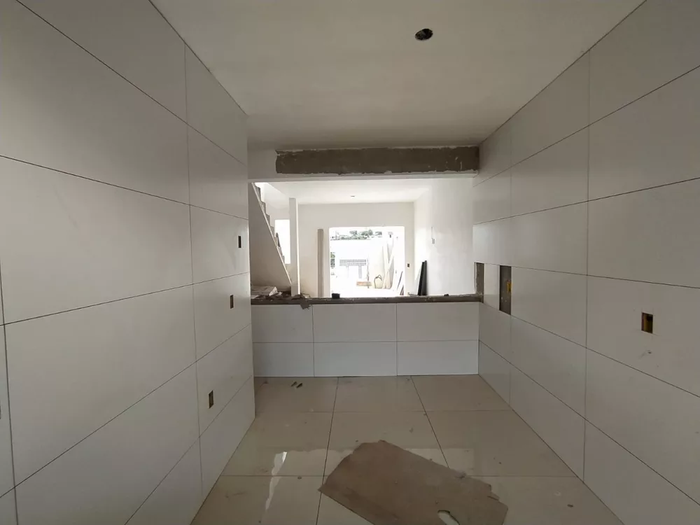 Casa à venda com 2 quartos, 84m² - Foto 5