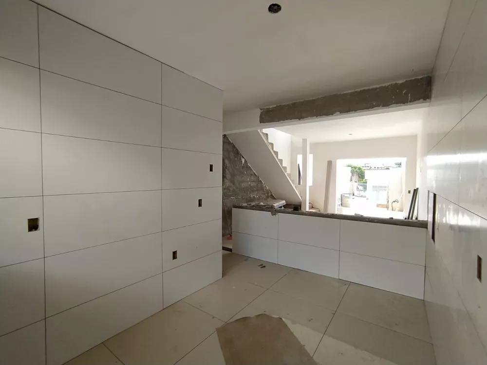 Casa à venda com 2 quartos, 84m² - Foto 6