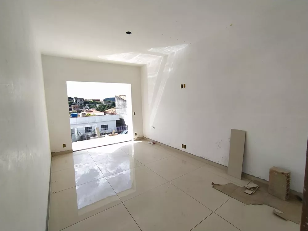 Casa à venda com 2 quartos, 84m² - Foto 4