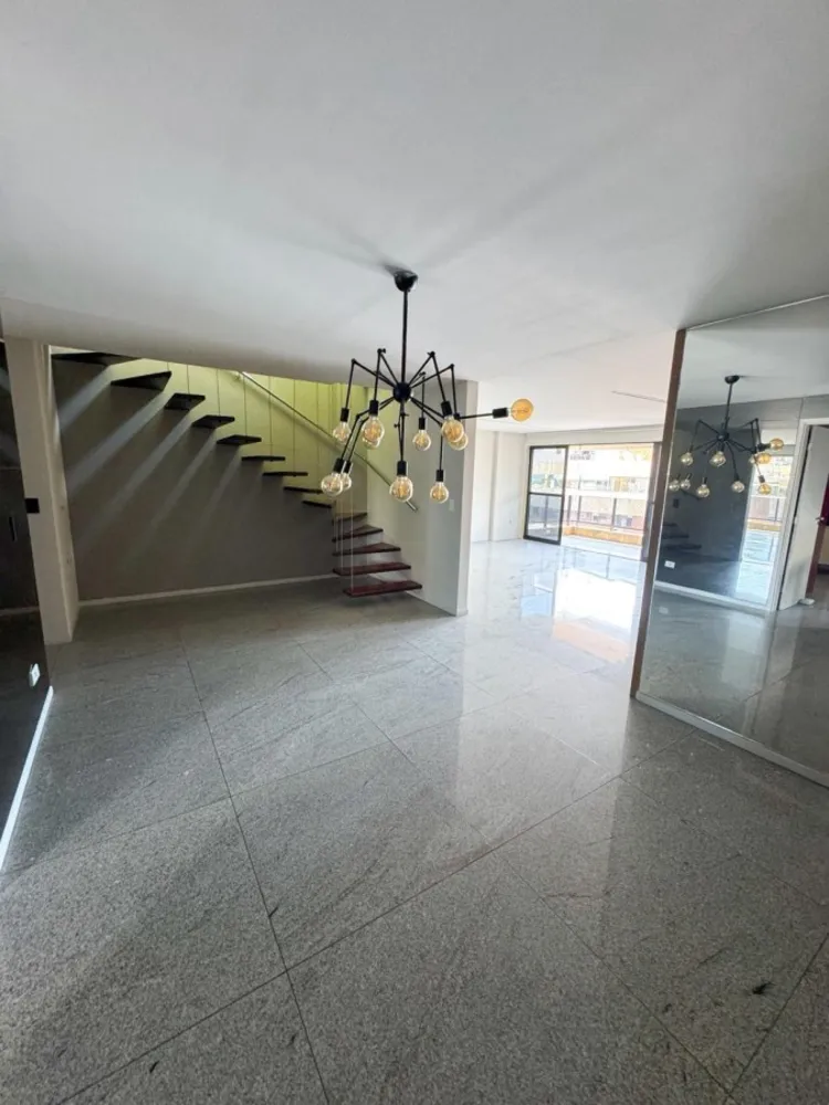 Cobertura, 3 quartos, 330 m² - Foto 11