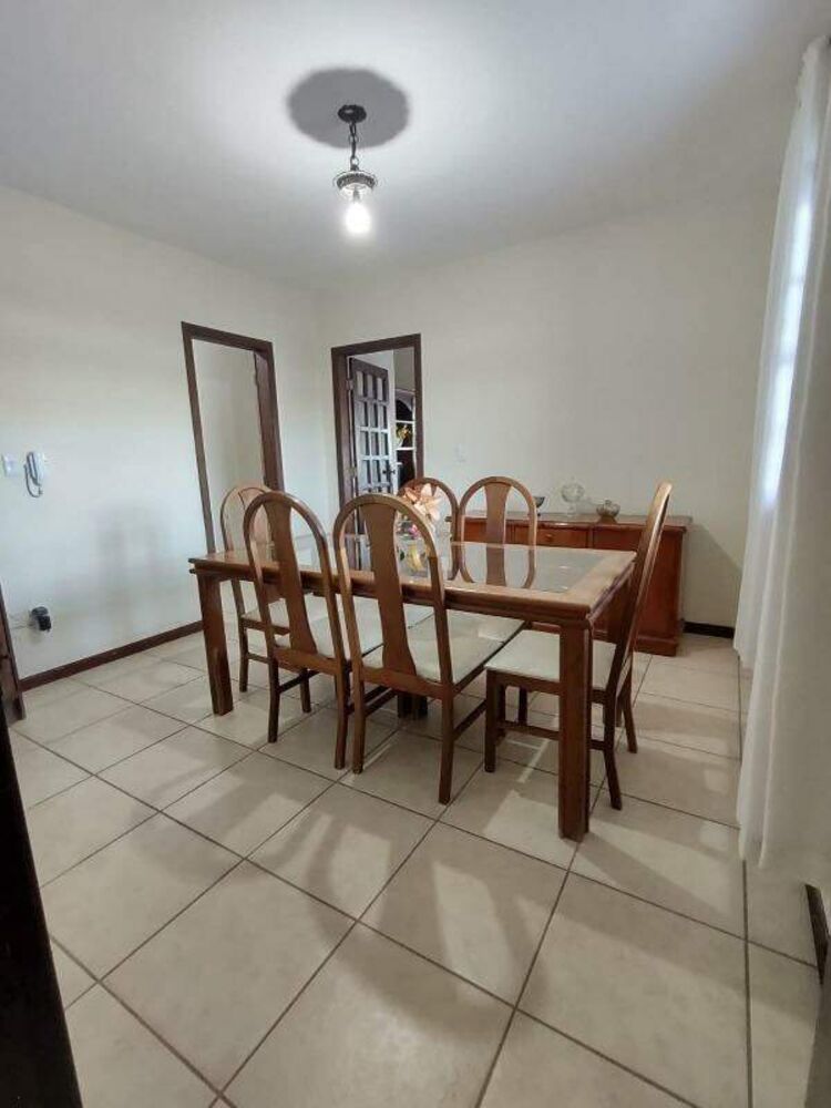Casa à venda com 4 quartos, 117m² - Foto 5