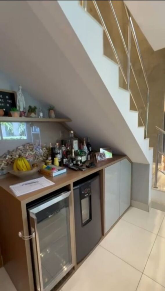 Apartamento à venda com 2 quartos, 77m² - Foto 3