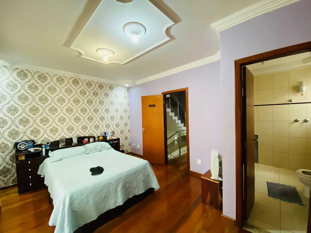 Casa, 3 quartos, 240 m² - Foto 13