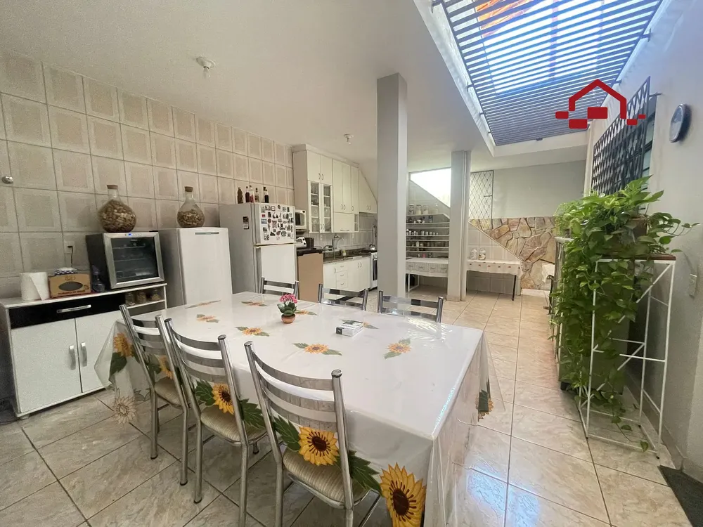 Casa, 4 quartos, 267 m² - Foto 7
