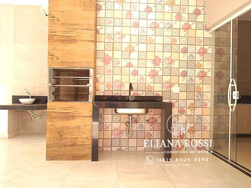 Casa, 3 quartos, 200 m² - Foto 2