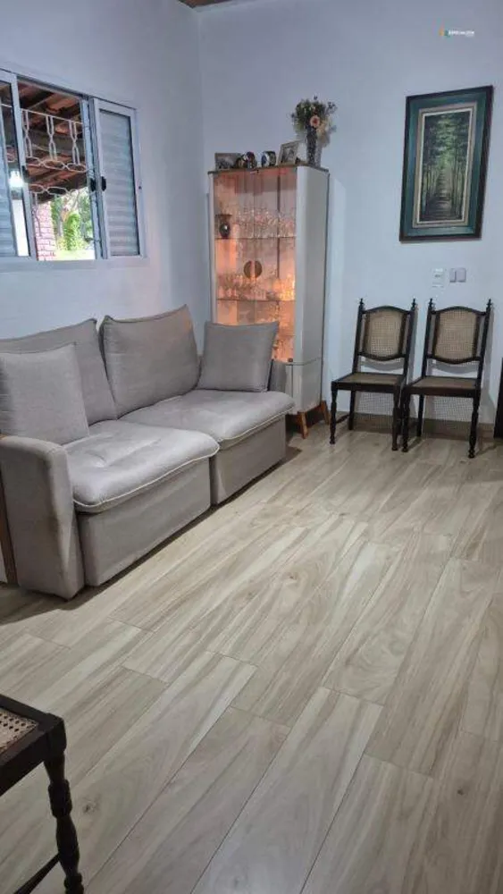 Chácara, 3 quartos, 2190 m² - Foto 2