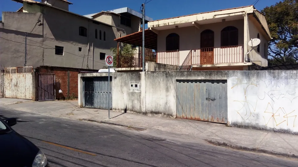 Casa, 7 quartos, 210 m² - Foto 1