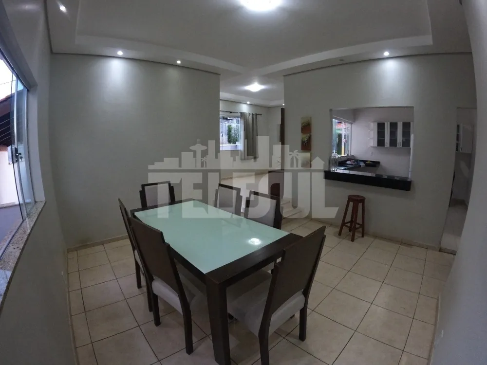 Casa, 3 quartos, 250 m² - Foto 13