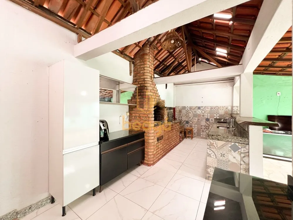 Casa, 3 quartos, 200 m² - Foto 1