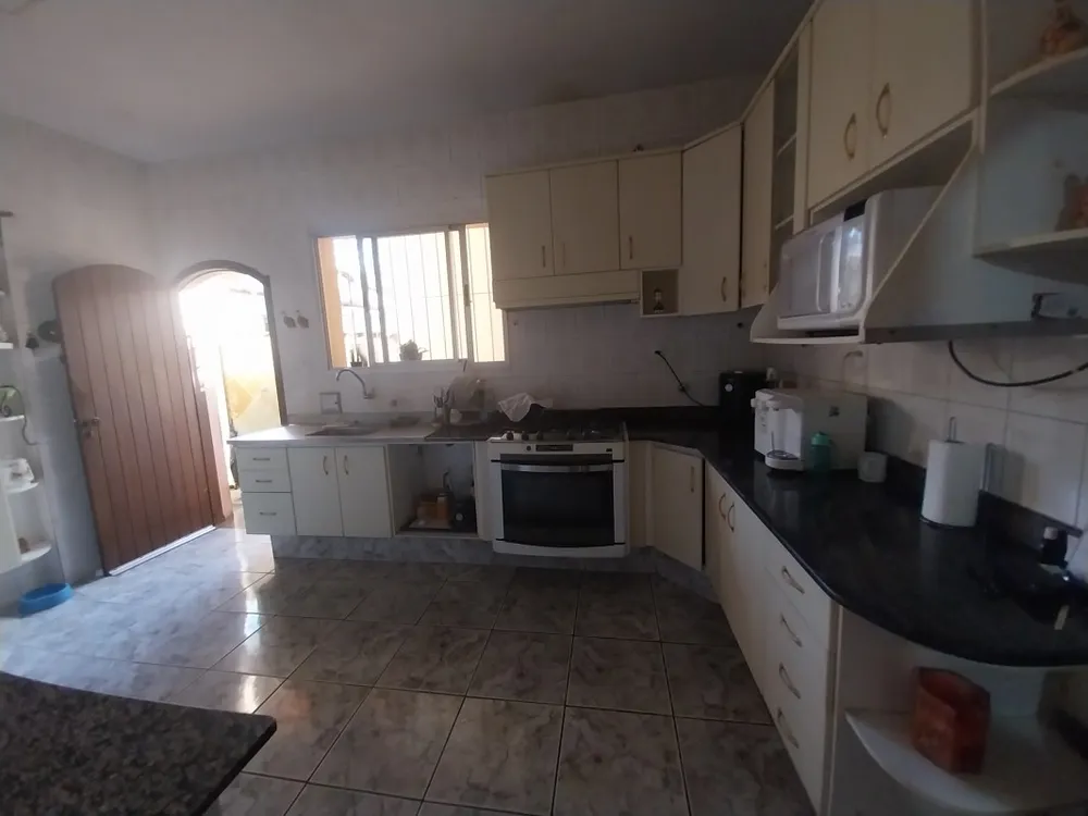 Casa, 3 quartos, 360 m² - Foto 4