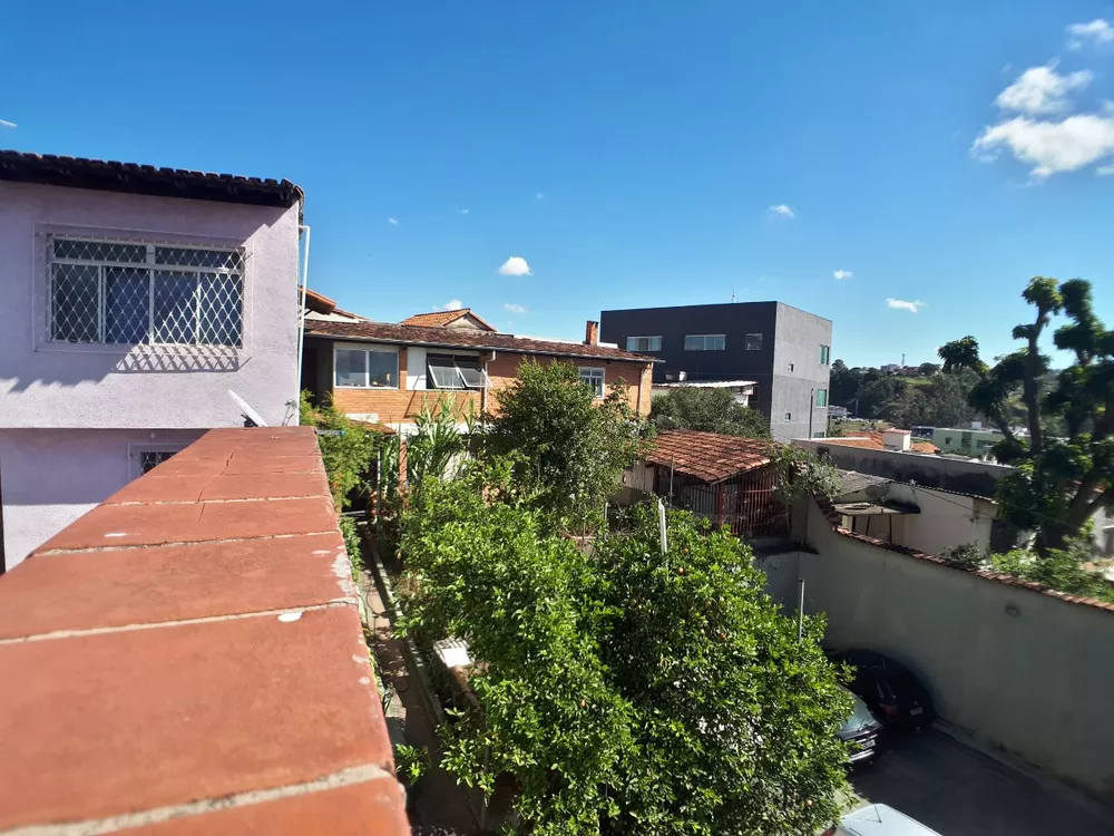 Casa à venda com 3 quartos, 120m² - Foto 3