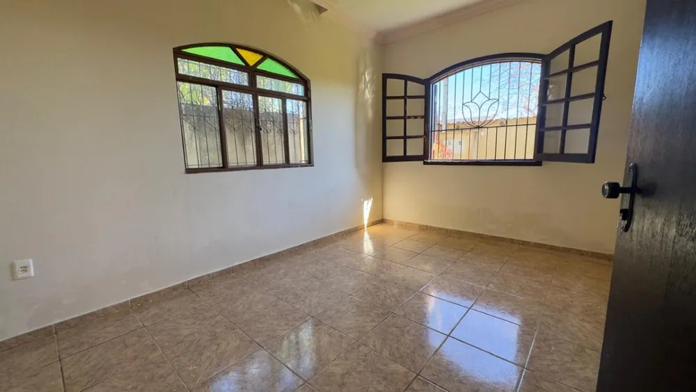 Casa, 5 quartos, 340 m² - Foto 4