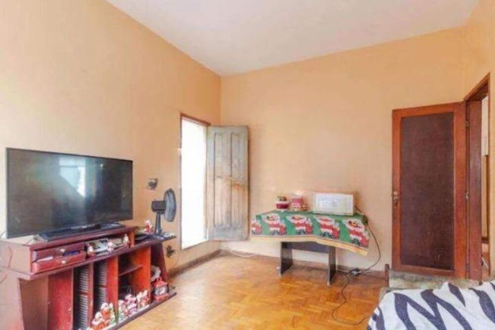 Casa à venda com 5 quartos, 326m² - Foto 1