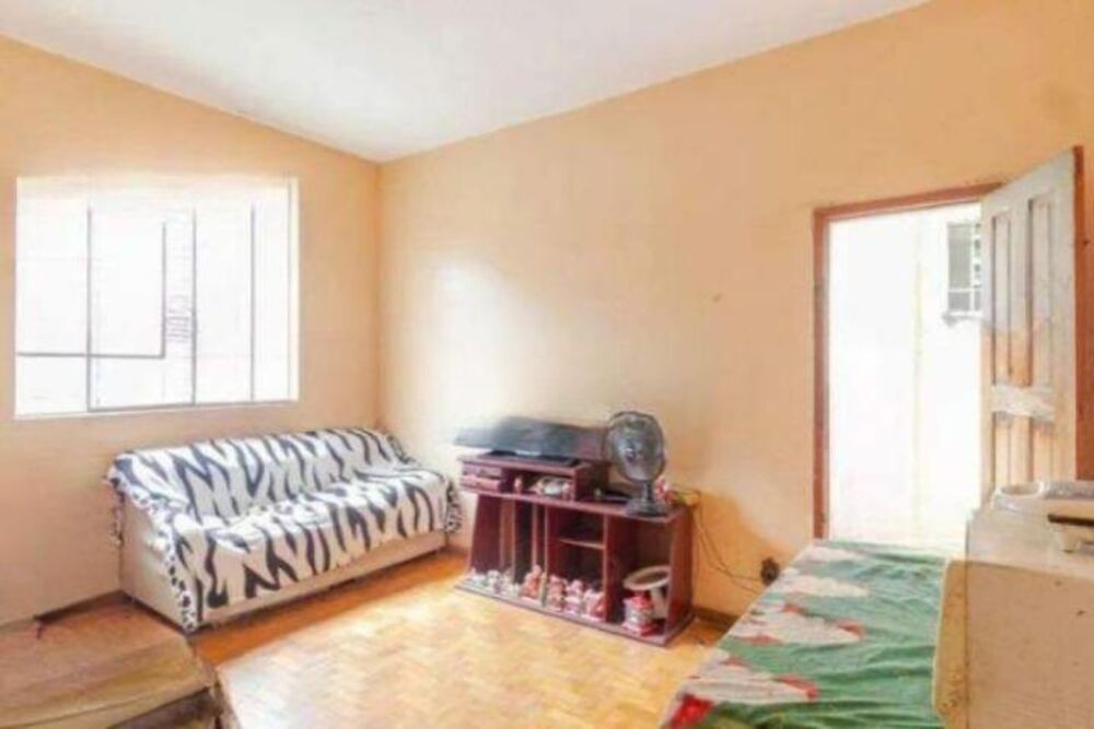 Casa à venda com 5 quartos, 326m² - Foto 2