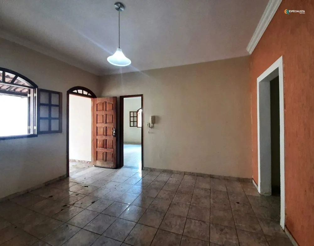 Casa, 3 quartos, 165 m² - Foto 2