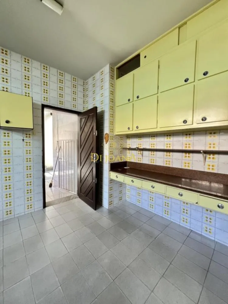 Casa, 3 quartos, 338 m² - Foto 2