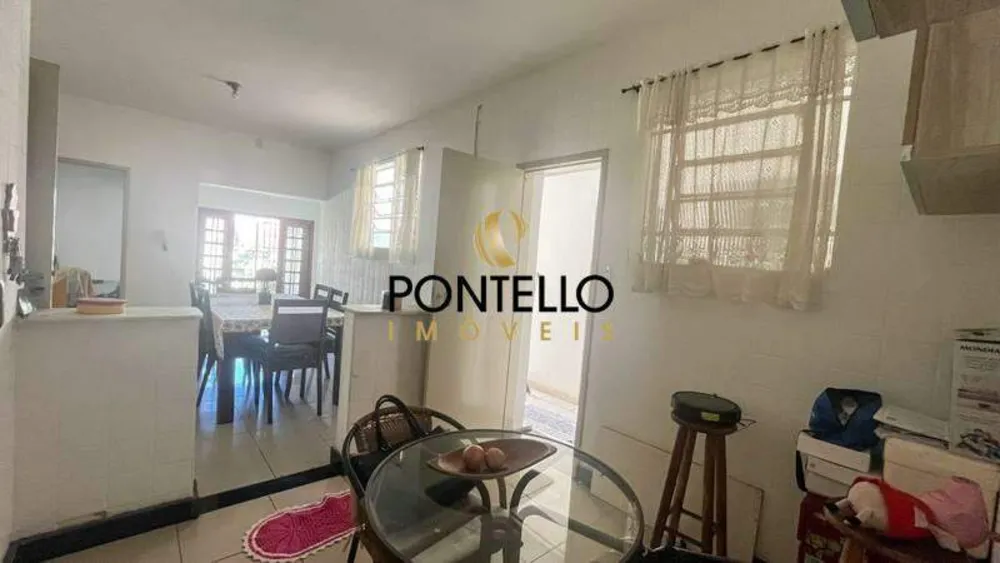 Casa, 3 quartos, 193 m² - Foto 1
