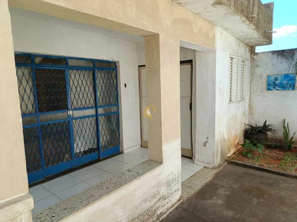 Casa, 3 quartos, 233 m² - Foto 1