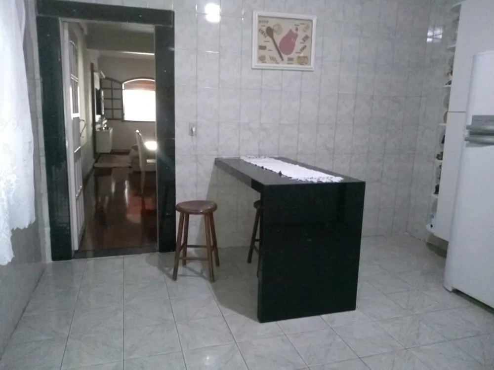 Casa, 4 quartos, 338 m² - Foto 3