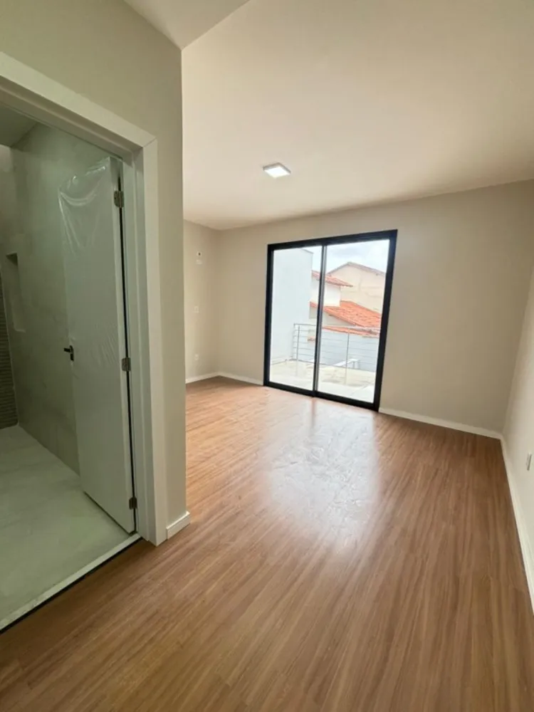 Casa, 3 quartos, 205 m² - Foto 16