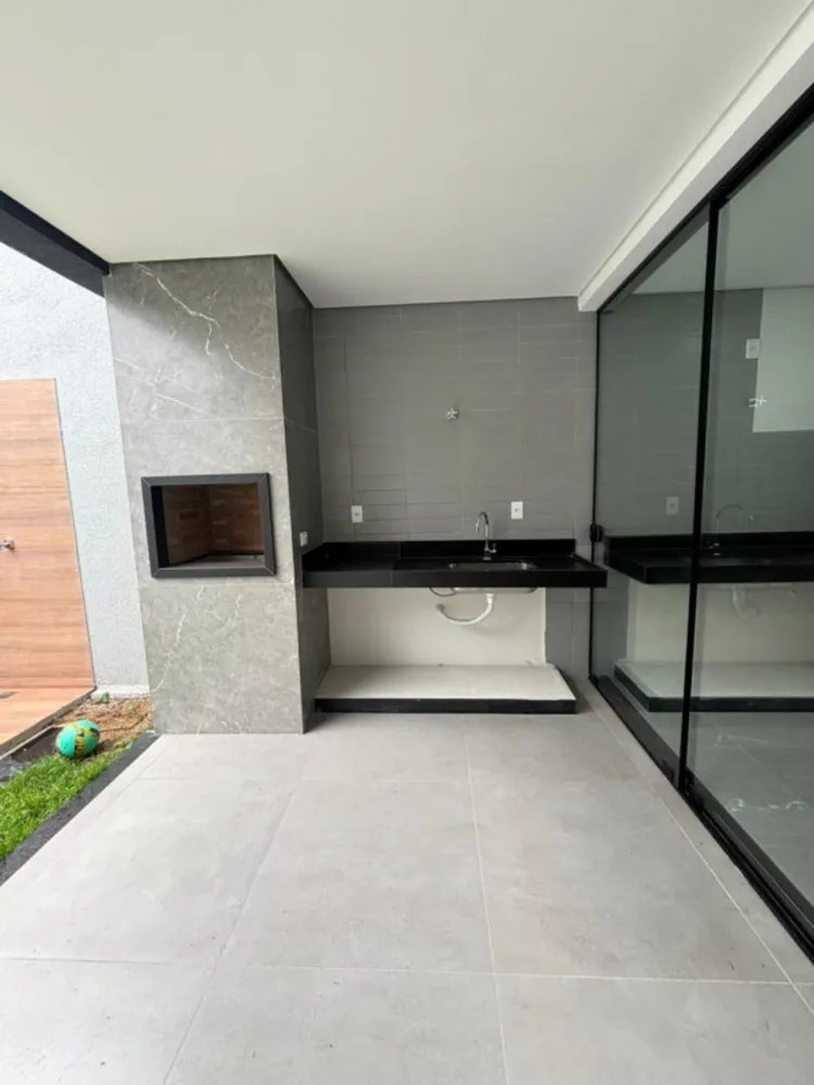 Casa, 3 quartos, 205 m² - Foto 1