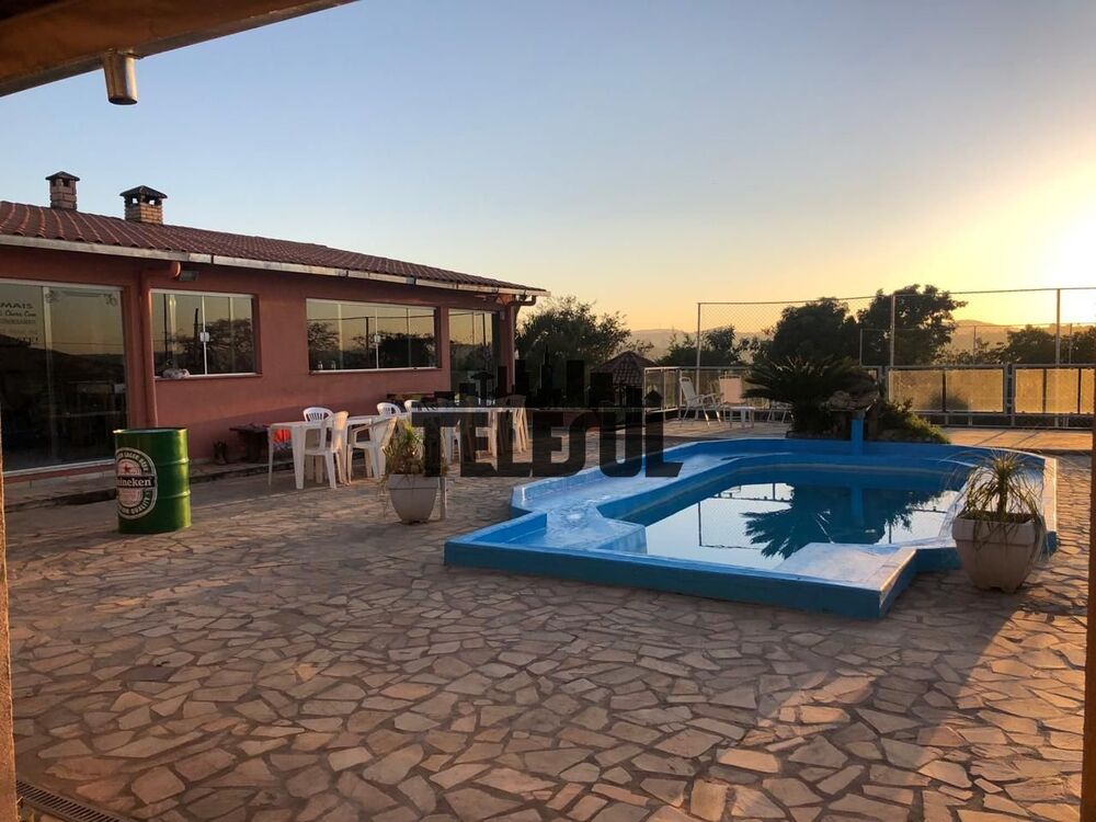 Sítio à venda com 4 quartos, 2000m² - Foto 1