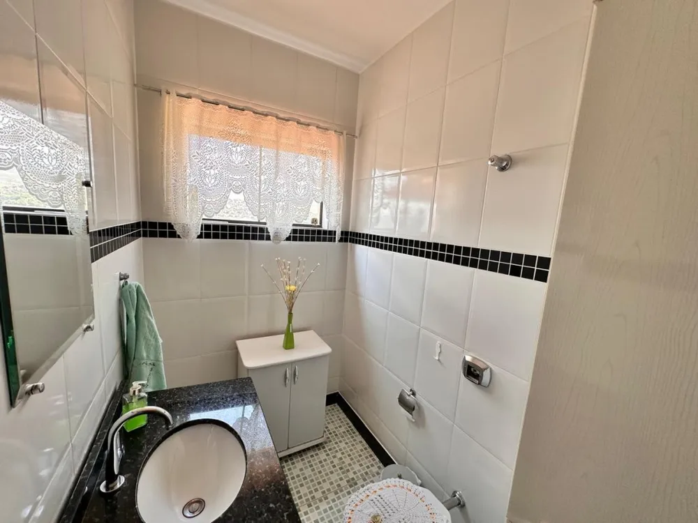 Casa, 3 quartos, 210 m² - Foto 4
