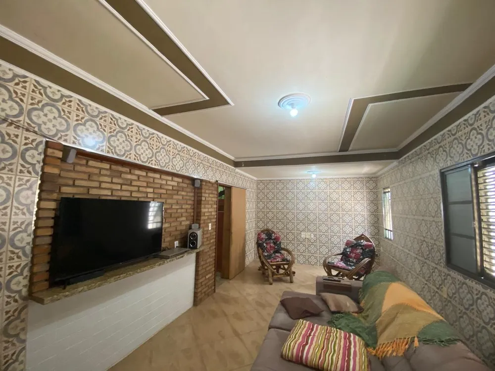 Casa, 3 quartos, 207 m² - Foto 4