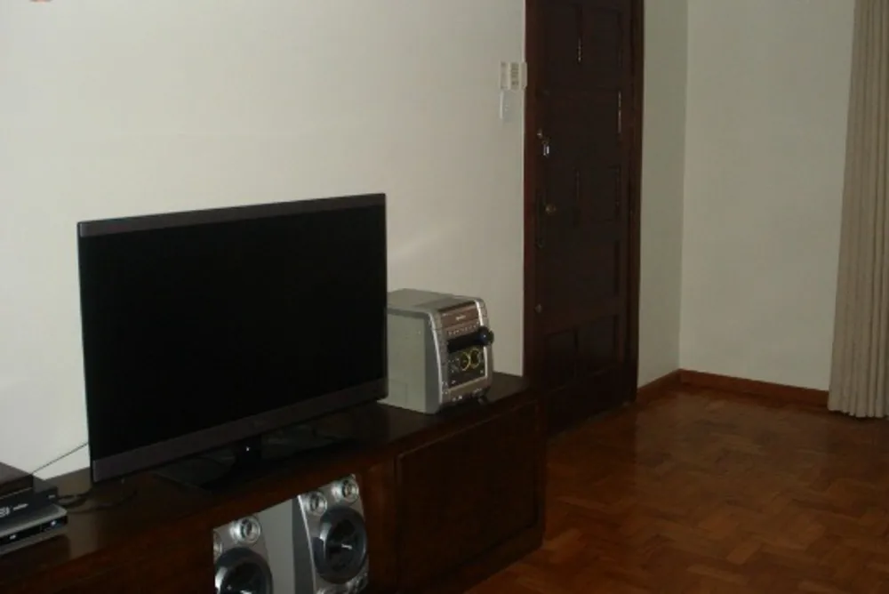 Casa, 5 quartos, 288 m² - Foto 2