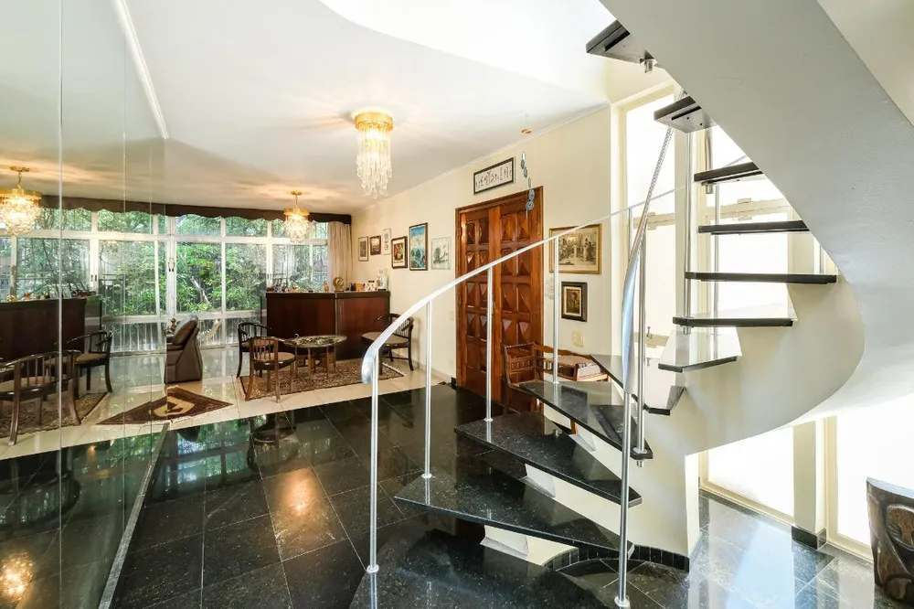 Casa, 4 quartos, 322 m² - Foto 1