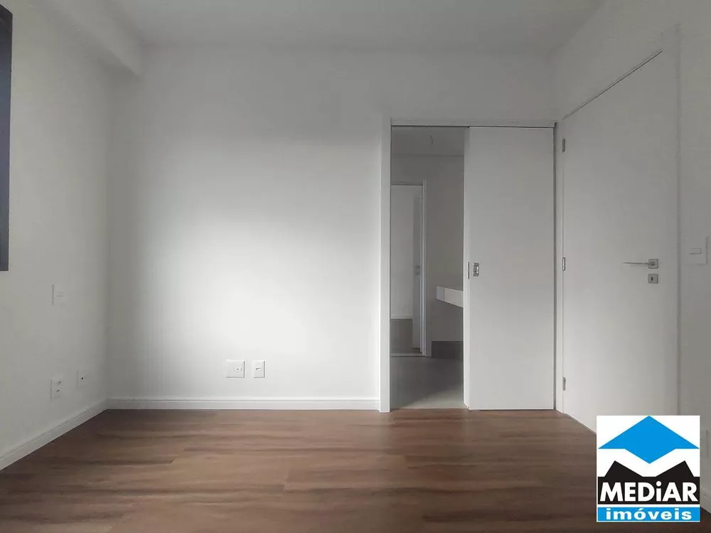 Apartamento à venda com 4 quartos, 140m² - Foto 4