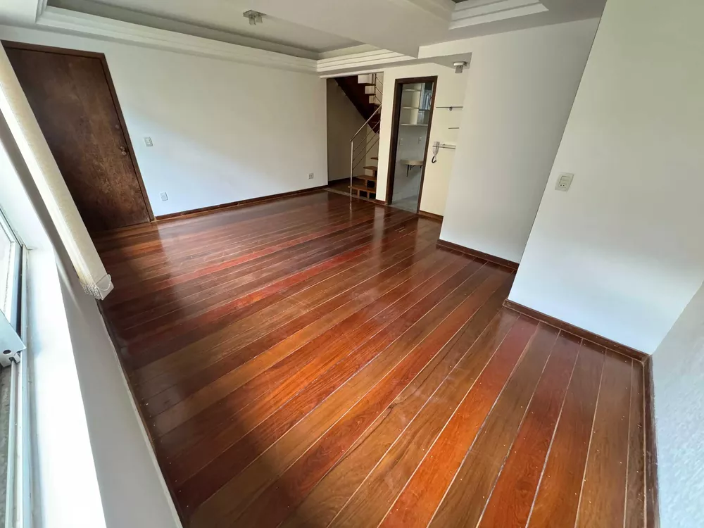 Cobertura à venda com 3 quartos, 170m² - Foto 1