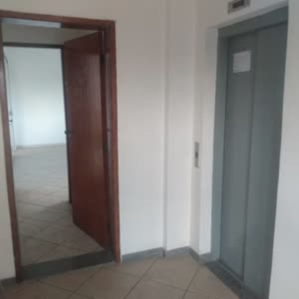 Loja-Salão para alugar, 137m² - Foto 2