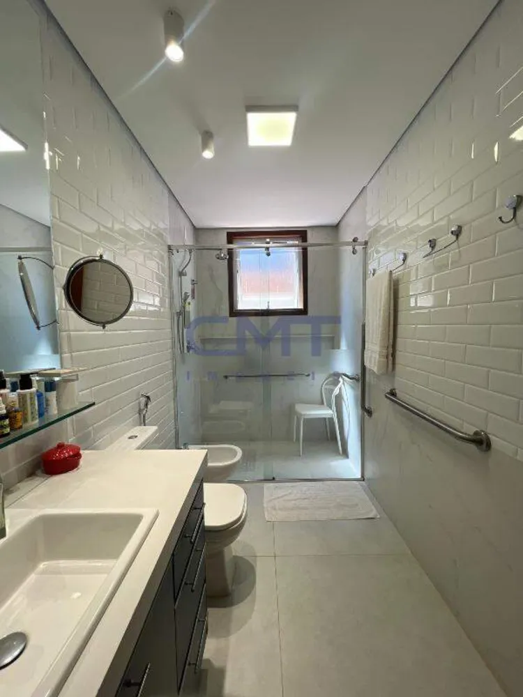 Casa, 4 quartos, 330 m² - Foto 22