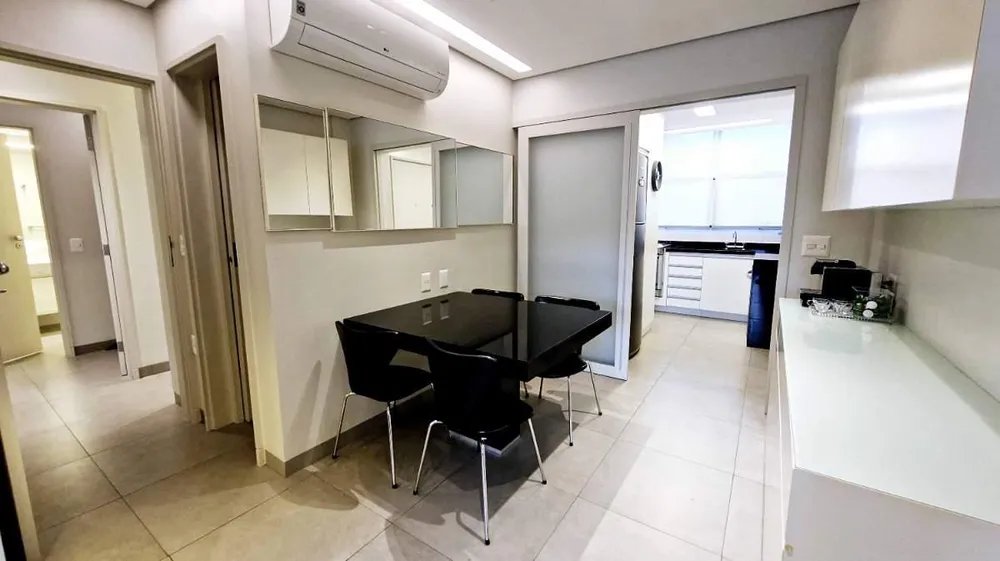 Apartamento, 3 quartos, 130 m² - Foto 2