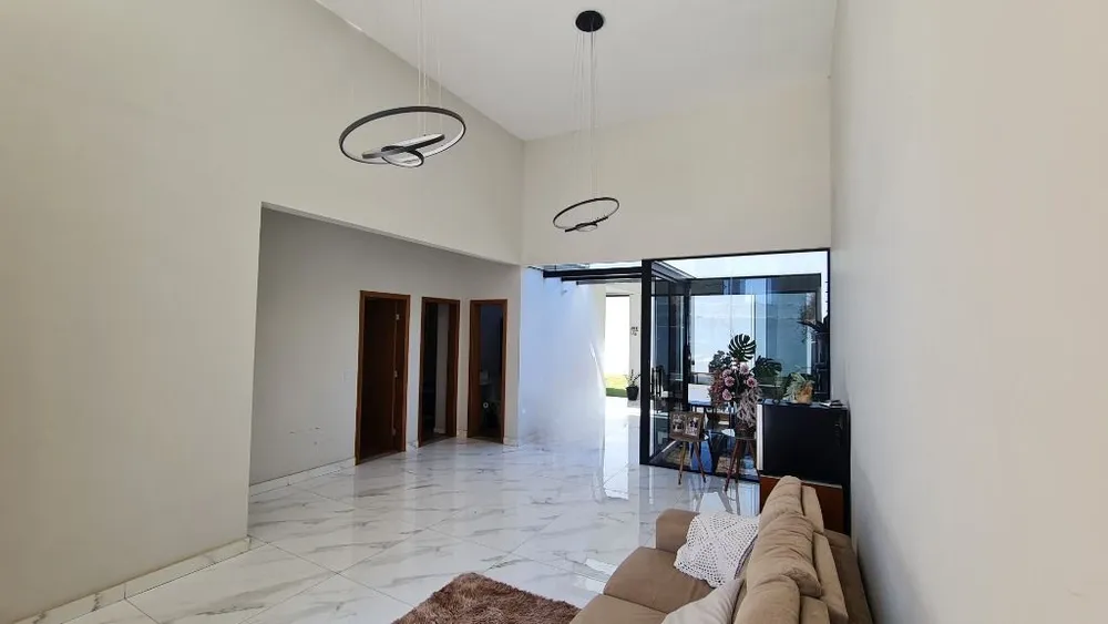 Casa, 3 quartos, 331 m² - Foto 1
