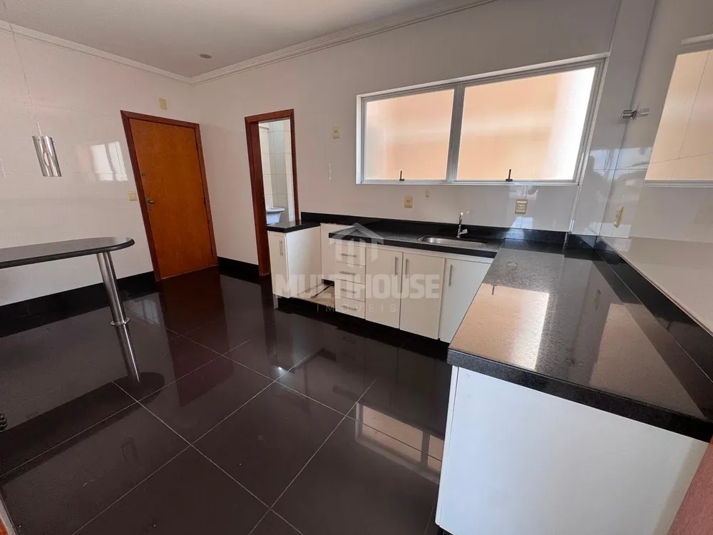 Apartamento, 3 quartos, 100 m² - Foto 3