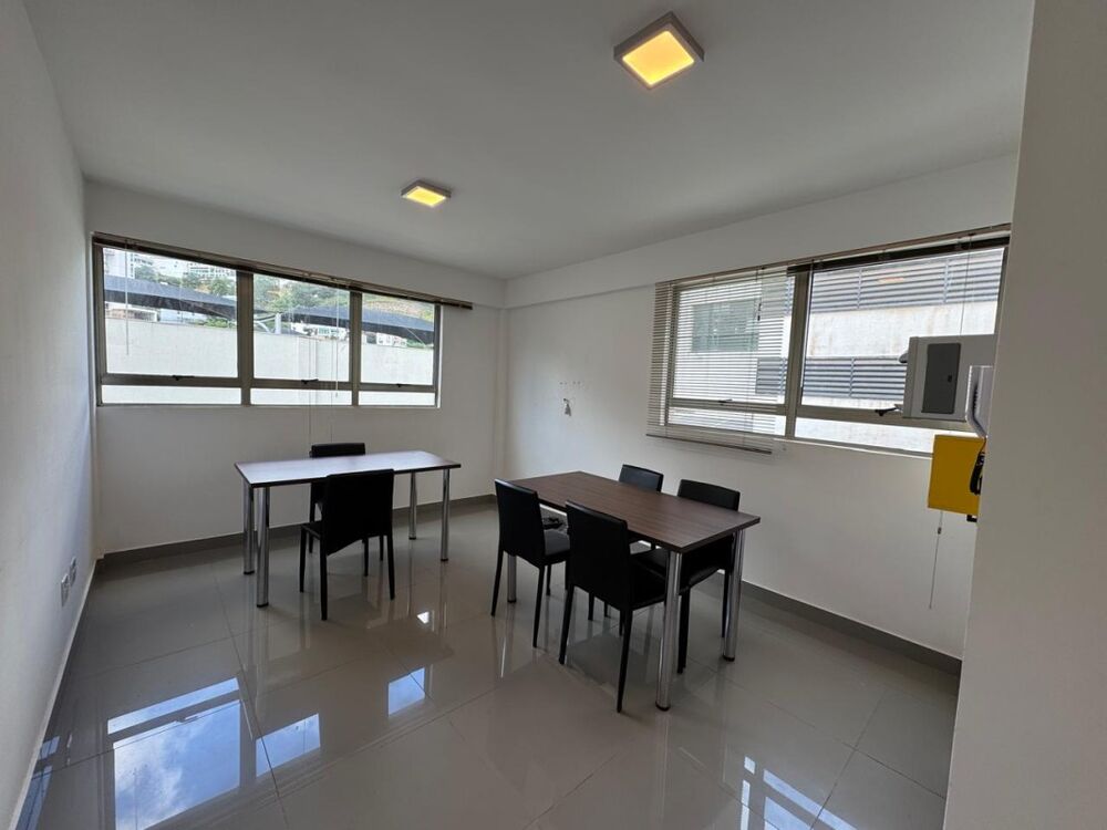 Conjunto Comercial-Sala para alugar com 1 quarto, 15m² - Foto 2