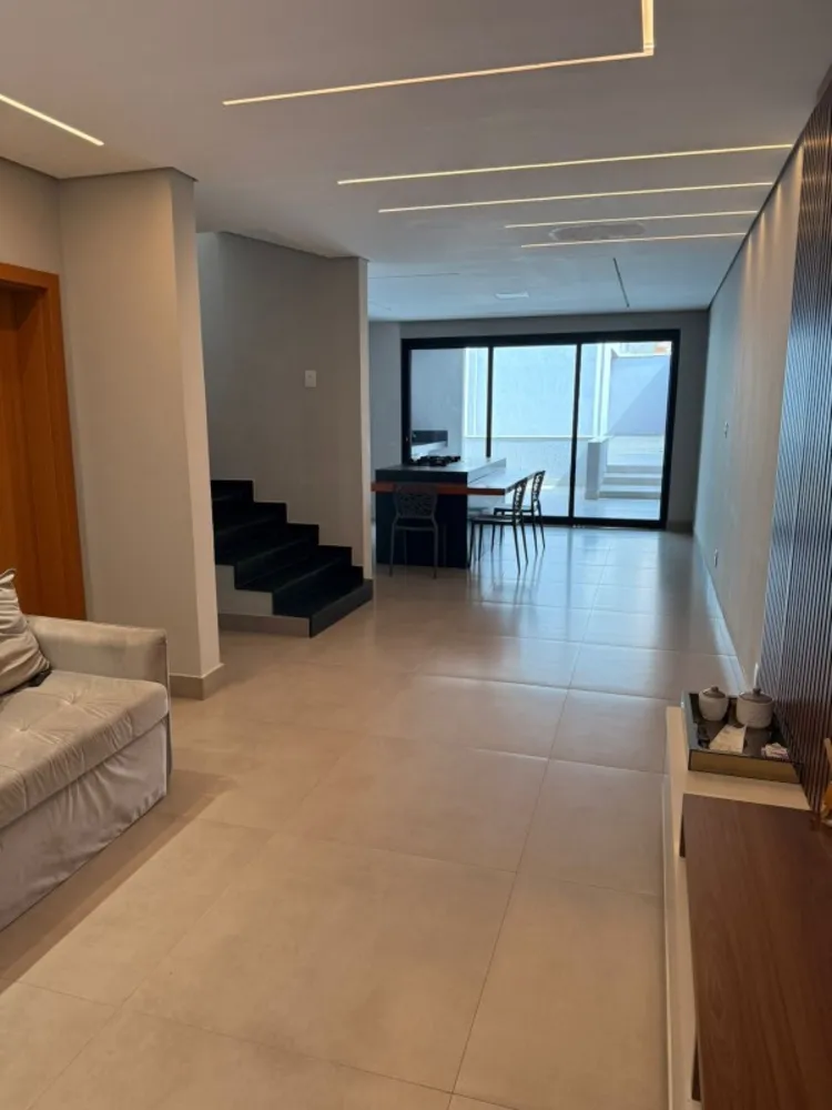 Casa, 4 quartos, 230 m² - Foto 10