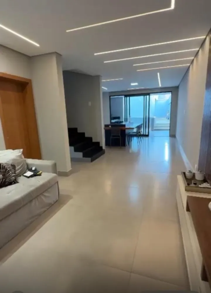 Casa, 4 quartos, 230 m² - Foto 3