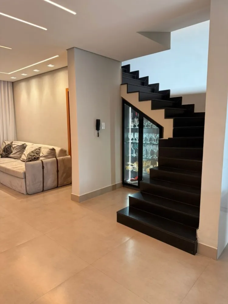 Casa, 4 quartos, 230 m² - Foto 5