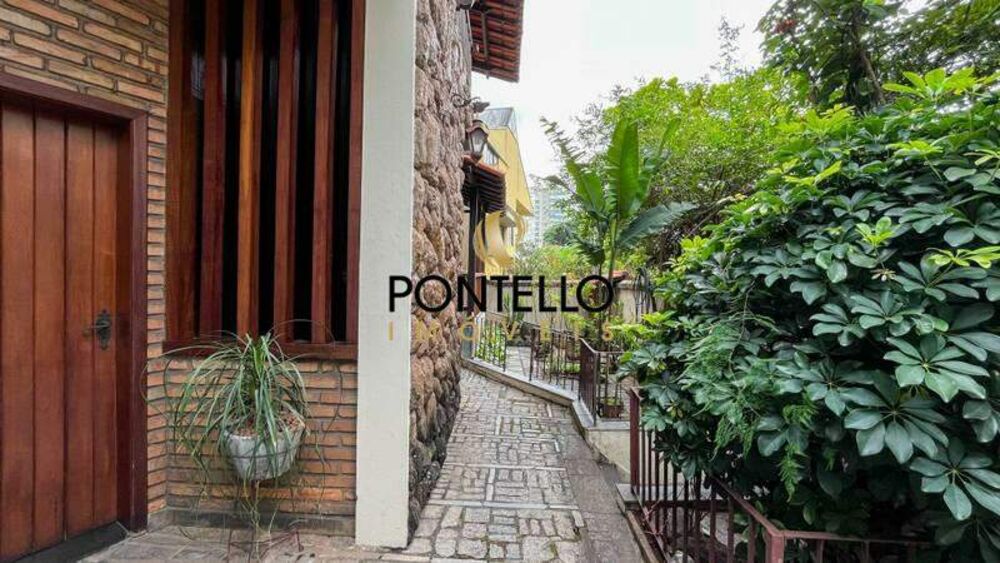 Casa à venda com 4 quartos, 350m² - Foto 6