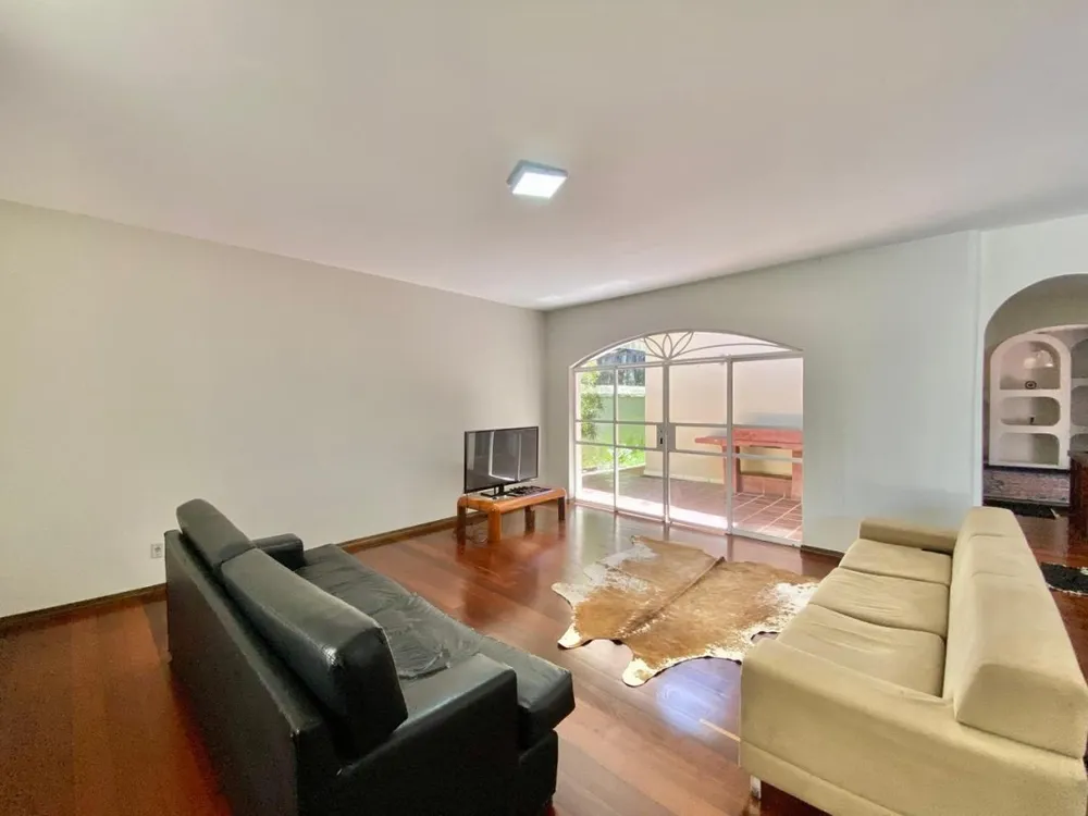 Casa, 5 quartos, 312 m² - Foto 3
