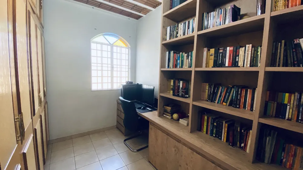 Casa, 4 quartos, 350 m² - Foto 3