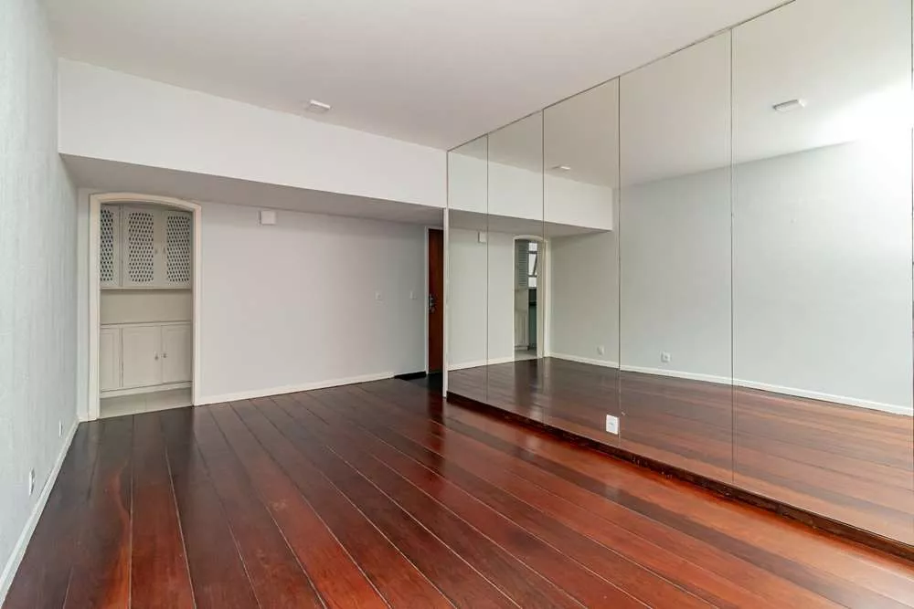 Apartamento à venda com 2 quartos, 103m² - Foto 3