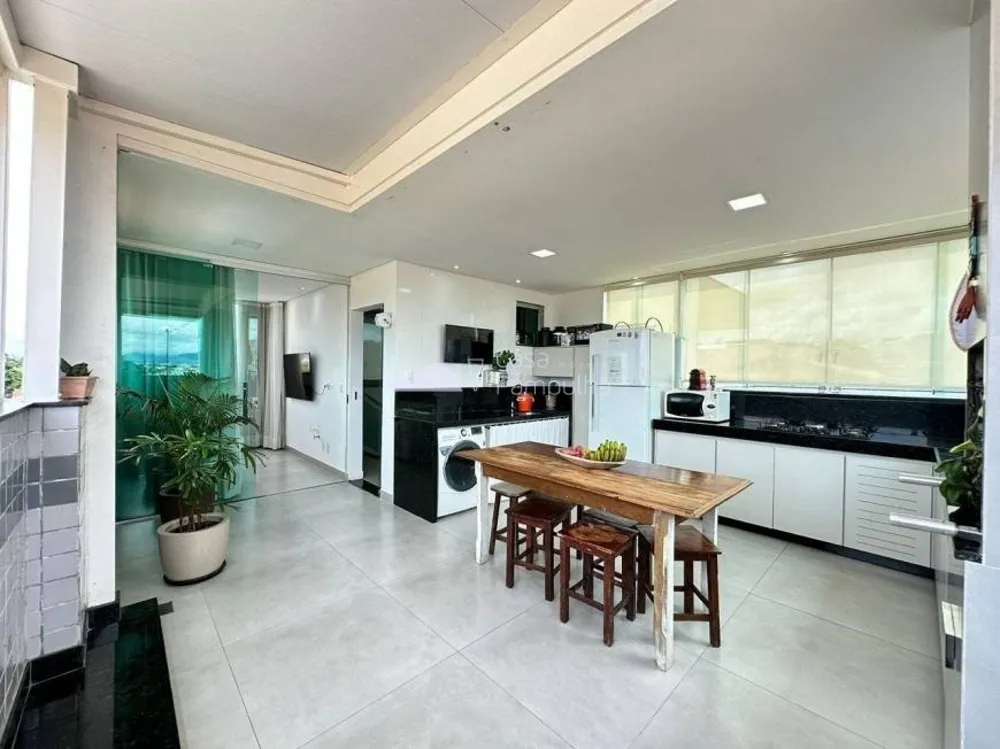 Apartamento, 3 quartos, 100 m² - Foto 1