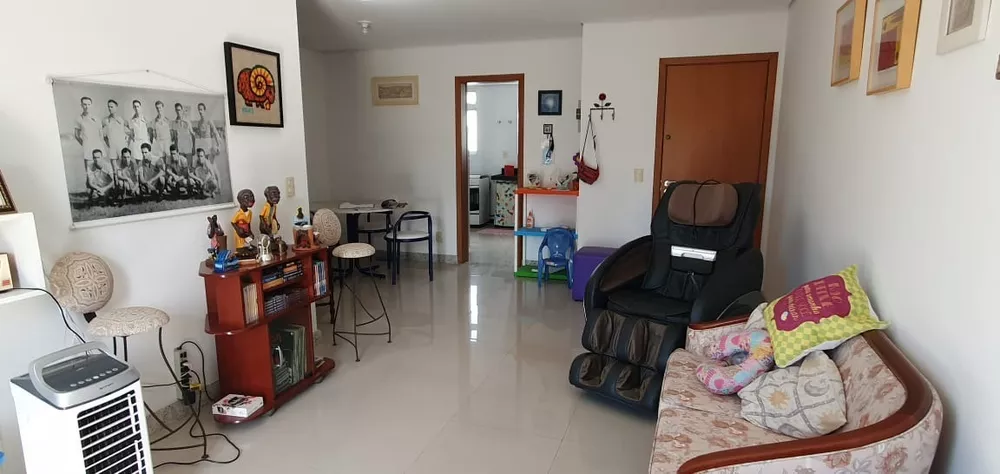 Apartamento à venda com 3 quartos, 98m² - Foto 4